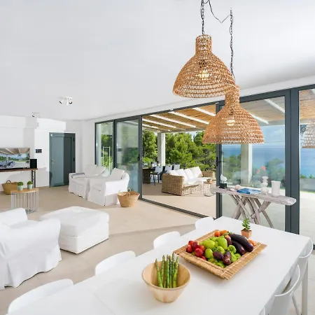 Dilean Luxury * Vourvourou