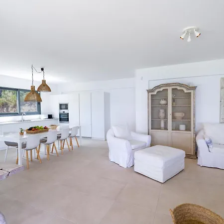 וילה Dilean Luxury